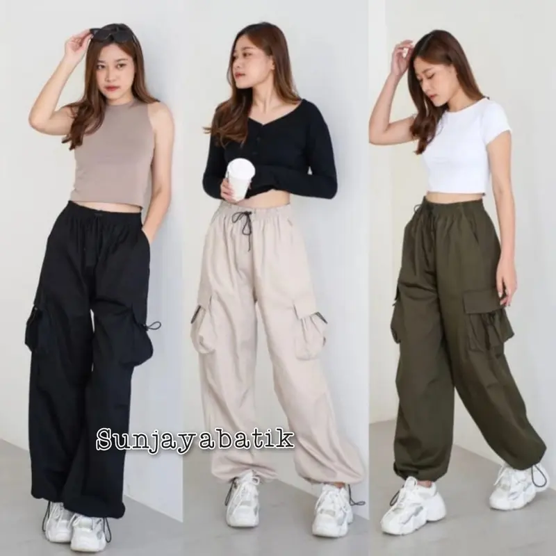 TERLARIS Kiya Cargo Pants Wanita Highwaish Loose Korean Style Jumbo - Celana Kulot Kargo Serut Wanita Terbaru Kaki Karet Nyaman Panjang Santai Variasi Katun Casual celana cargo tali samping Hitam premium 0