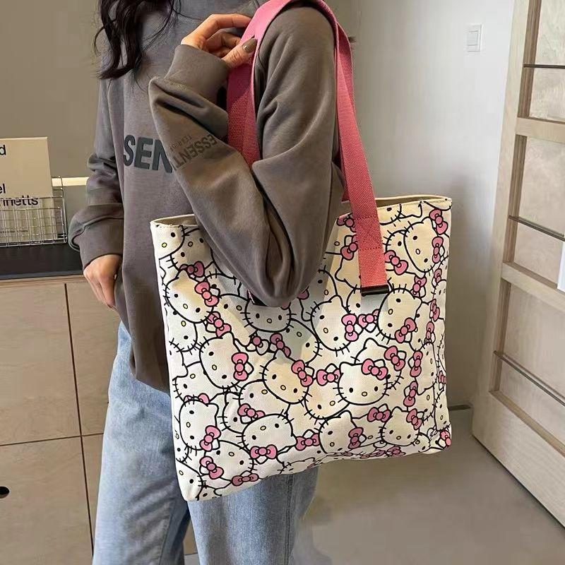 Product Introduction of Túi Vải Bố, Thiết Kế Hello Kitty Dễ Thương, Dành Cho Nữ, Hàng Mới Về Năm 2024, Túi Đeo Vai Hello Kitty Hoạt Hình, Thích Hợp Đi Lại, Túi Tote Đeo Vai 14
