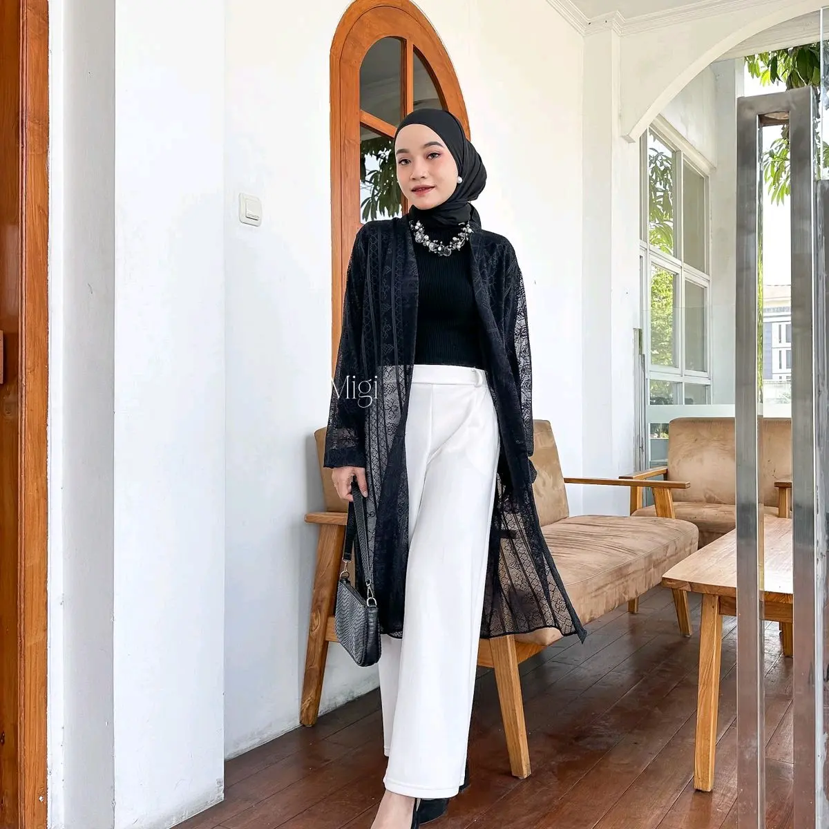 OUTER BRUKAT LUCU