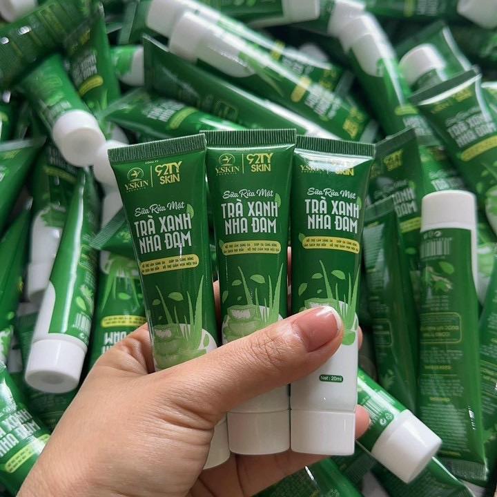 Sữa Rửa mặt Mini Trà xanh nha đam 20Ml Yskin kiểm soát dầu