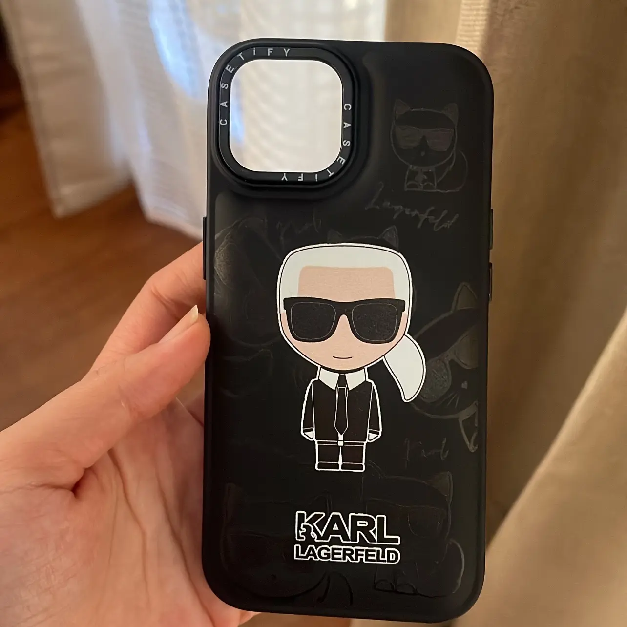 KARL CASE IPHONE [ ADA SERI IPH 15 ]