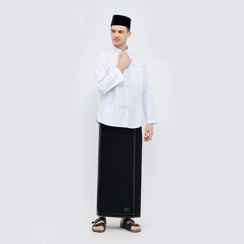 Sarung ATLAS Favorit 520 Polos Warna Hitam