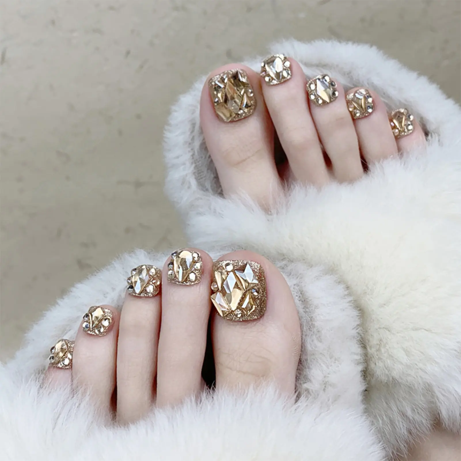 Champagne Gold Fake Toe Nails with Smooth And Harmless Edge for Manicure Lovers and Beauty Bloggers