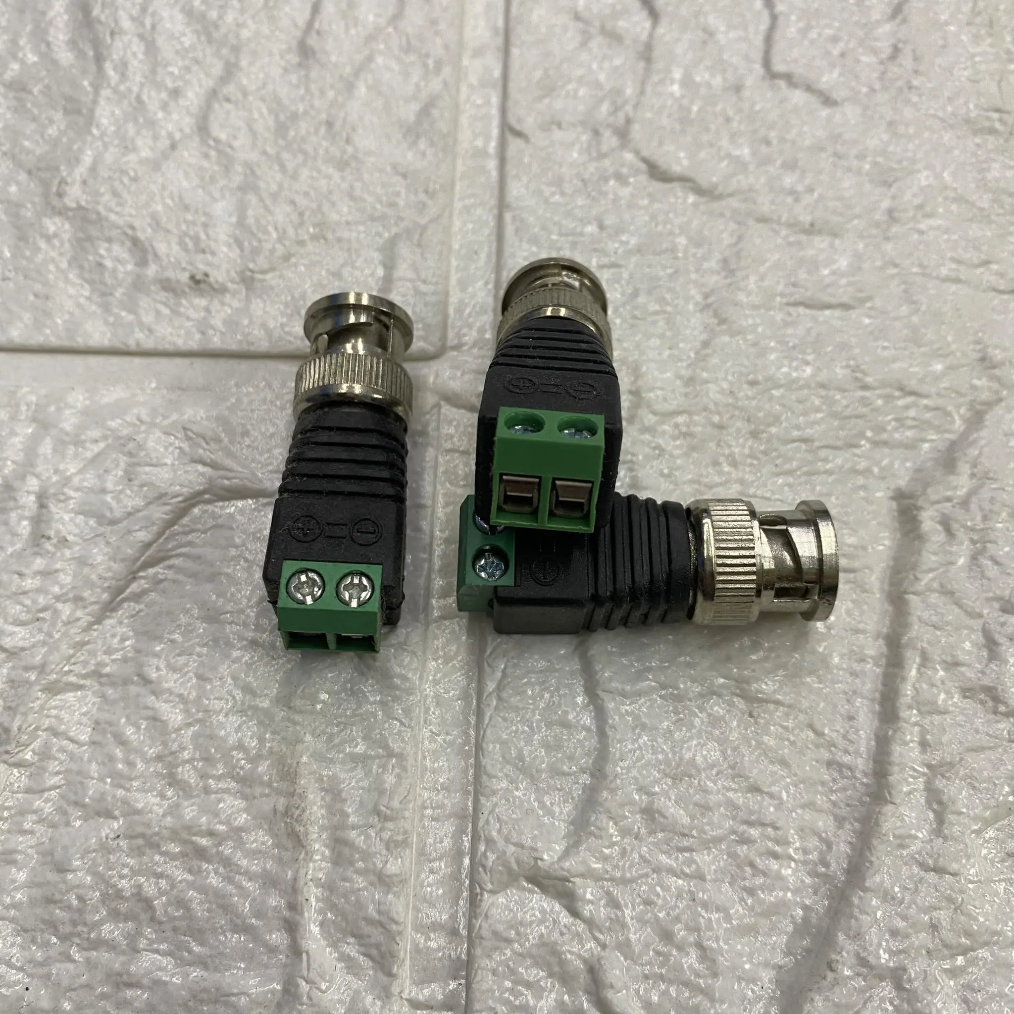 BNC CONNECTOR WITH RUBBER