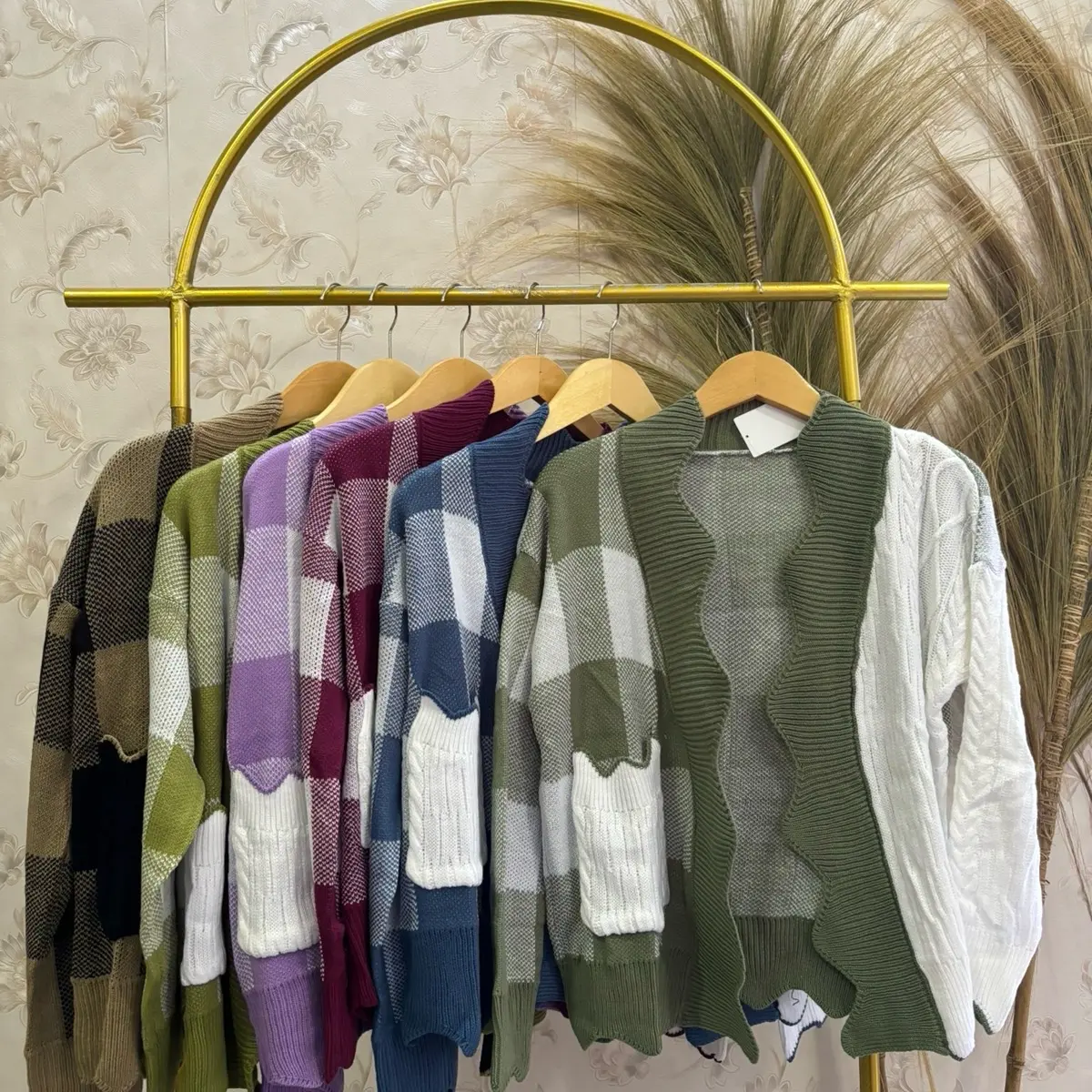 CARDI RAJUT TESSA