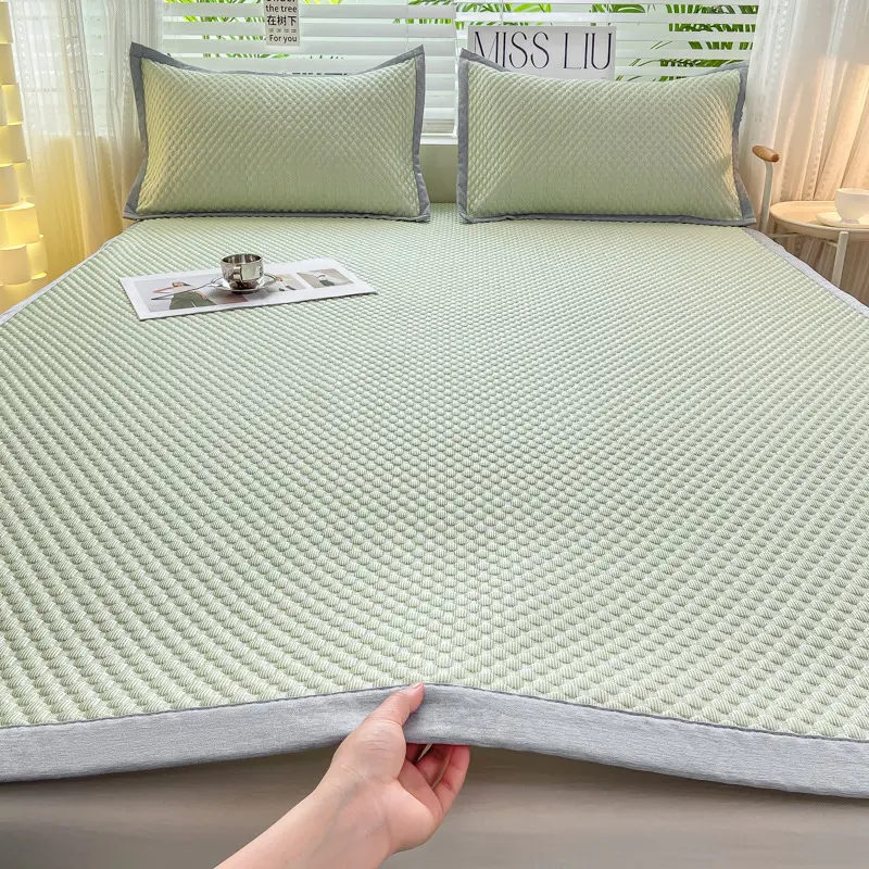 Class A Mother And Baby Grade Ice Silk Solid Color Ice Beans Cool Silk Mat Three-piece Set Foldable Bed Covers And Bed Skirt Cool Mat
