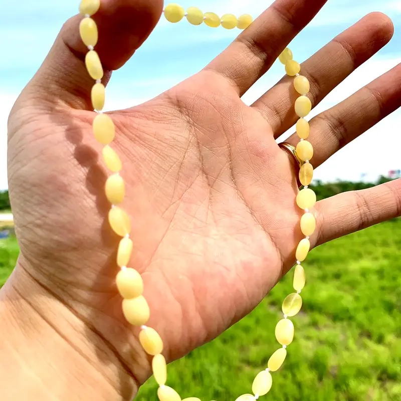 Vòng cổ dây chuyền Hổ phách tự nhiên cho bé - Nhà Mun 4