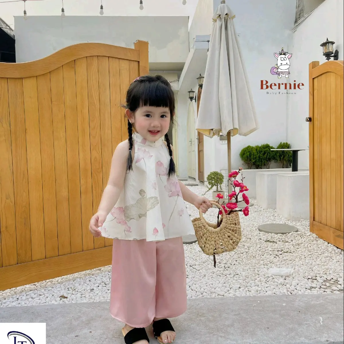 Set bộ yếm lụa cho bé siêu xinh Bé gái