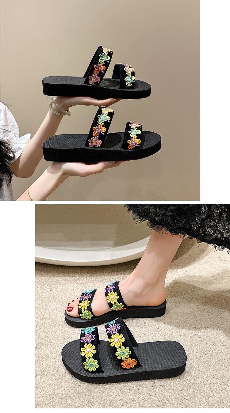 Product Introduction of The new fashionable flowers are worn with beach slippers on top 6