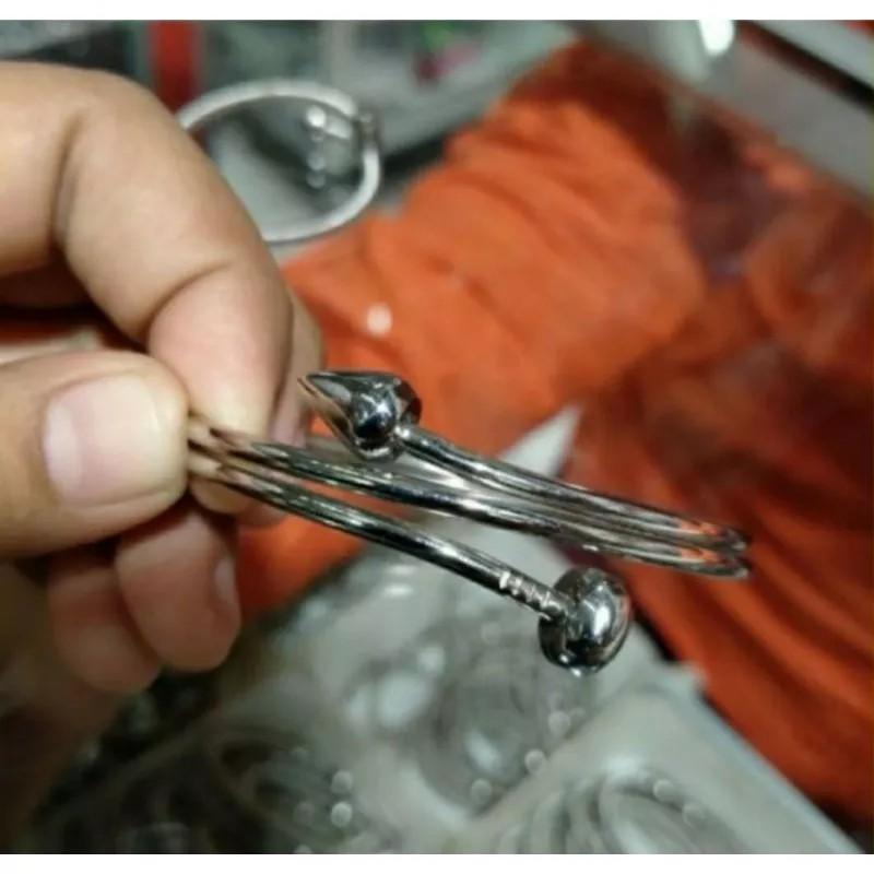 GELANG TITANIUM STAINLESSTEEL MONEL MODEL PAKU PRIA WANITA ANTI KARAT TIDAK LUNTUR Putih Bracelets