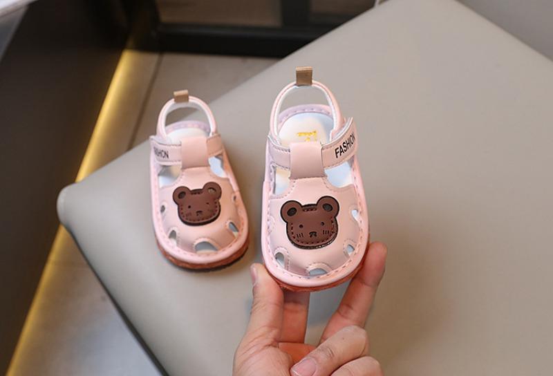 Product Introduction of Call shoelace ring soft soled baby toddler shoes Boys baby shoes girls baotou baby sandals 9