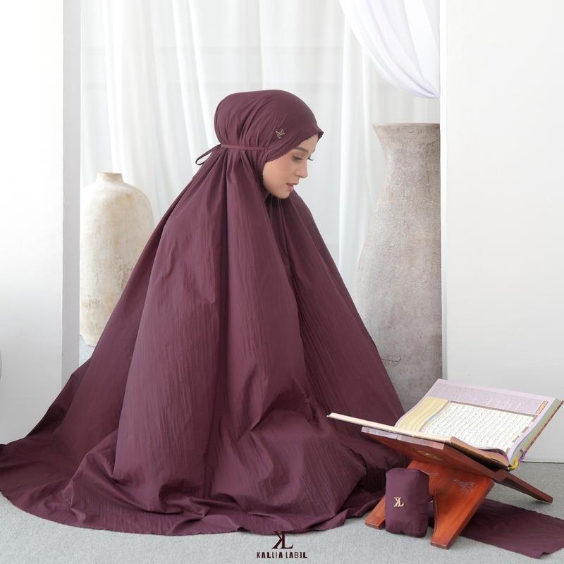 Product Introduction of Alula Travel Prayer Set | Mukena Mini Travel Premium by Kallia | Packaging with box 3