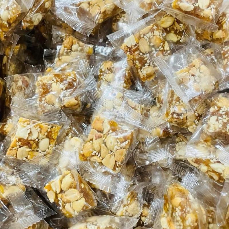 (500g) Kẹo Khóm Đậu Phộng Thủ Công Vị Chua Ngọt Bùi Bùi Không Chất Bảo Quản An Toàn Sức Khỏe Đặc Trưng Ngon Miệng