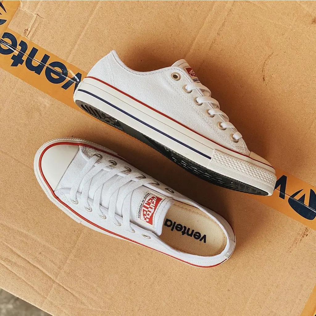 Sepatu Ventela Ethnic White Original