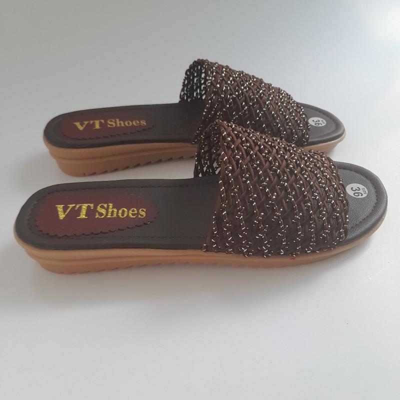 Product Introduction of Dép Nữ Đế Xuồng 3cm. Dép Lưới Nữ Trung niên Mang Êm,Đẹp, Thoáng chân. Dép bản Lưới nữ.  Mã số LB01 4