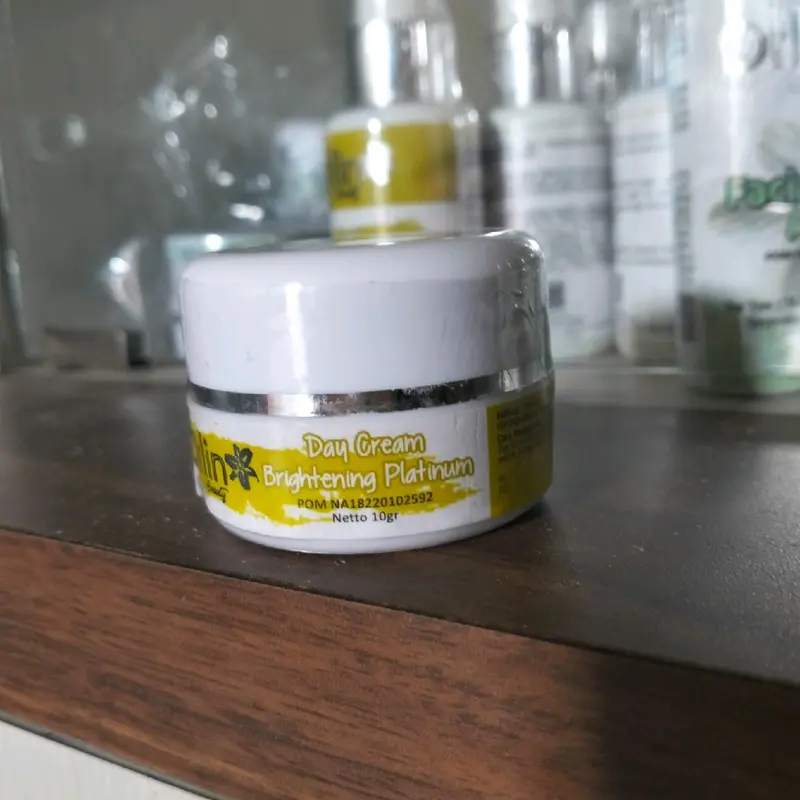 Day cream brigthening orlin beauty/kulit kering 0