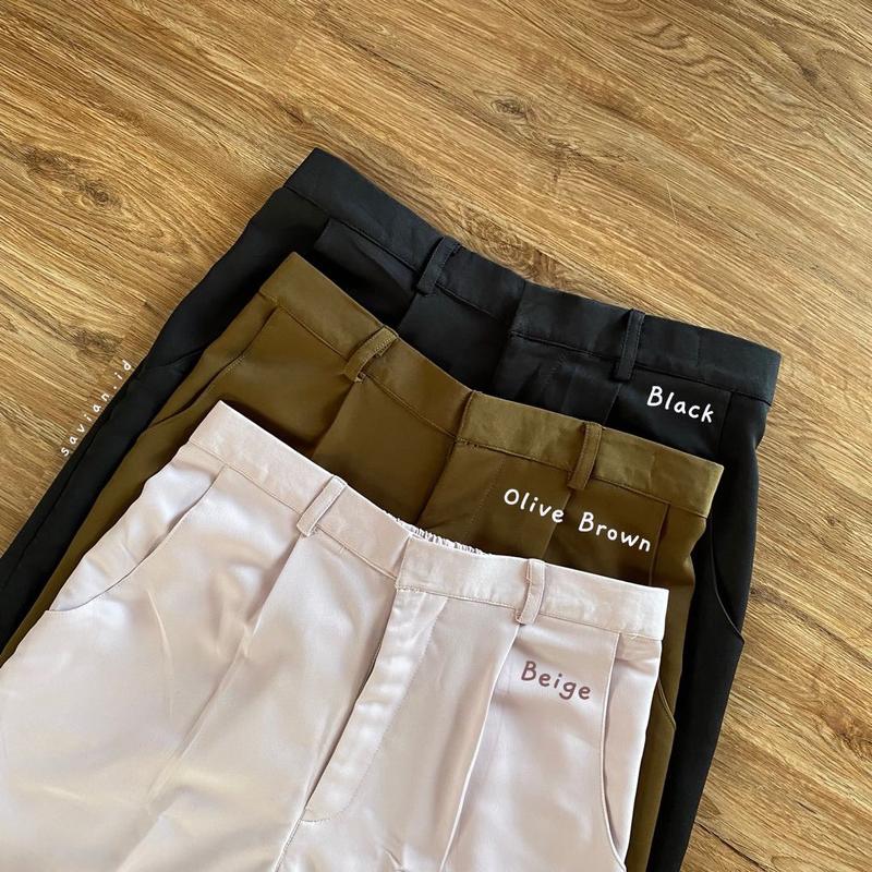 Kayla Loose Pants (Soft Eden) BY SAVIAN 3