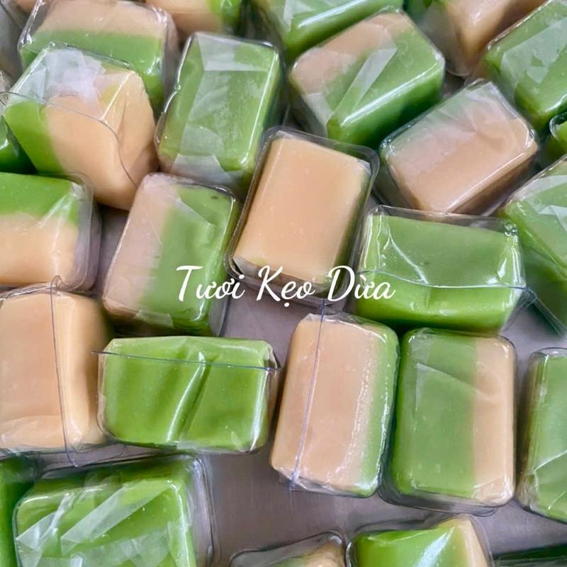 Kẹo Dừa lá Dứa HAI KHANG ít ngọt, dẻo béo, thơm ngon. Đặc sản Bến Tre ăn vặt, biếu tặng