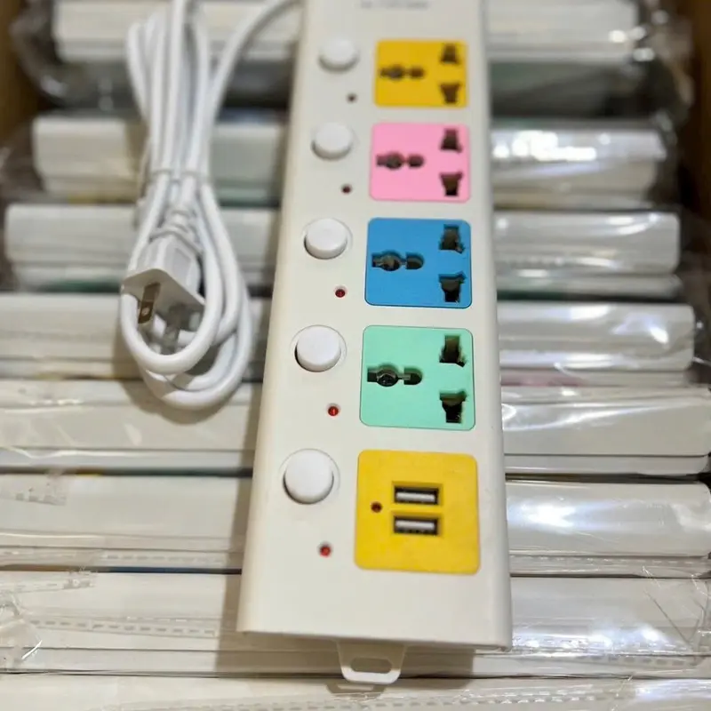 Ổ CẮM ĐIỆN dây 4met;    4 ổ cắm và 2 cổng USB để sạc điện thoại.   Sạc SIÊU NHANH công suất 2,4A ( trong khi đó sạc ip16 chỉ có 1A ) 0