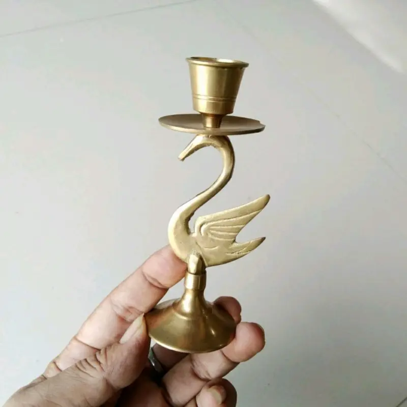 Tempat Lilin Luningan Model Angsa / Candle Holder 1