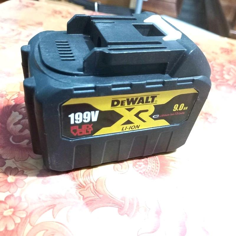 pin dewalt 15cell chân thông dụng