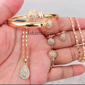 Se Perhiasan Wanita Dewasa Titanium Viral Anti Karat Mewah Elegan Cantik Terbaru Perhiasan Perempuan