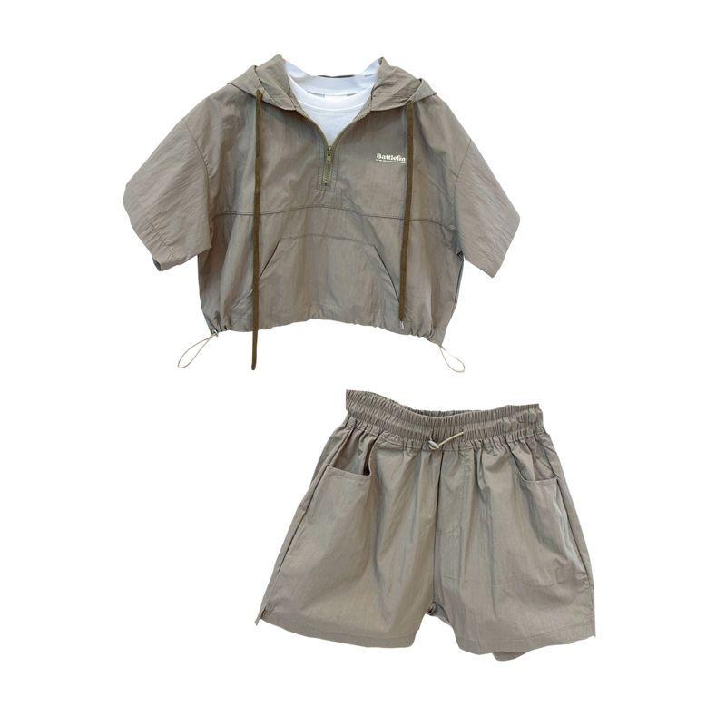 Bộ Đồ Mùa Hè Cho Bé Trai, ngắn Tay, Phong Cách Hàn Quốc, Thoải Mái, Phong Cách Phương Tây, Bộ Đồ Hai Mảnh Có Mũ Trùm Đầu, Thời Trang, Hàng Mới Về Năm 2025, Thích Hợp Cho Trẻ Em Và Trẻ Sơ Sinh 3
