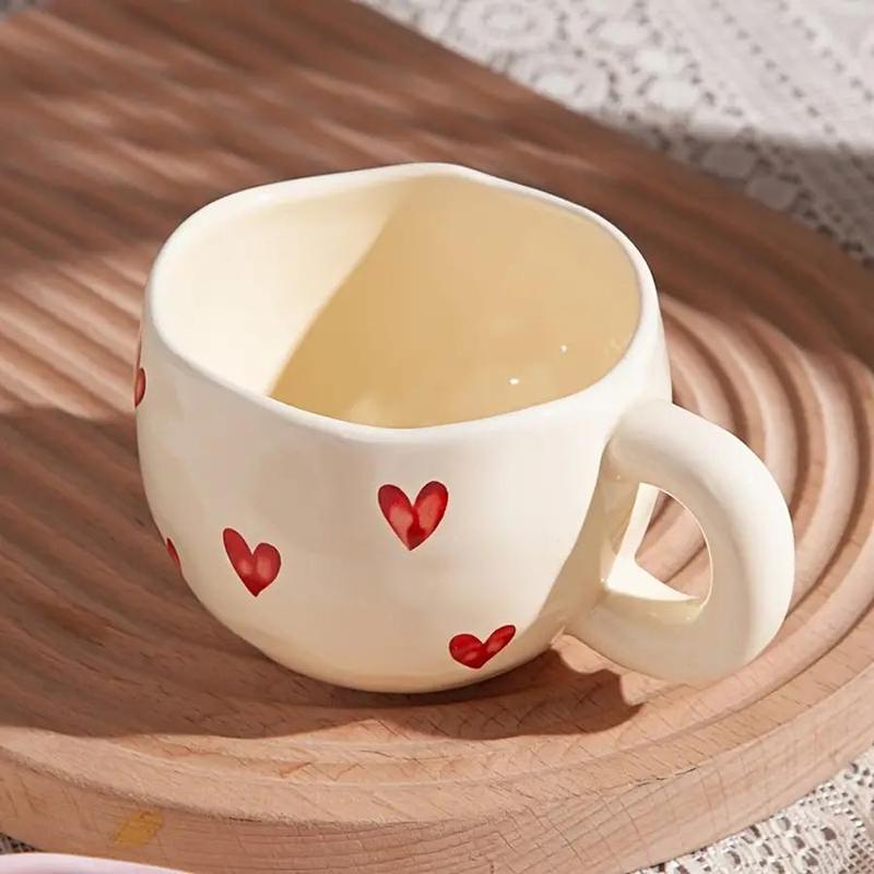 Product Introduction of Heart Pattern Ceramic Mug, 1 Count 7.4oz Creative Coffee Cup, Tea & Milk Cup, Sweet Camping Cup, Ideal Gift for Home & Office, Drinkware 7