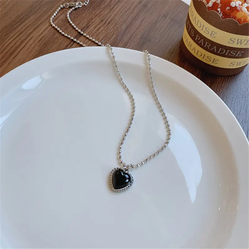Vòng Cổ Dây Chuyền Xương Đòn, Thiết Kế Trái Tim Thời Trang, Dành Cho Nữ, Vòng Cổ Trái Tim, Màu Đen, Vòng Cổ Kiểu Pháp Ngắn, Thích Hợp Mặc Hàng Ngày Và Dự Tiệc, Phụ Kiện, Quà Tặng Cho Phụ Nữ 2