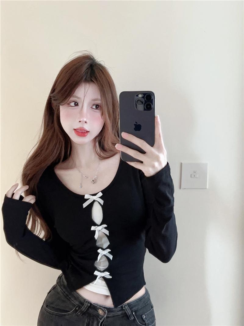 Product Introduction of Trendy Hollow Out Double-layer T-shirt for Fall 2024 6