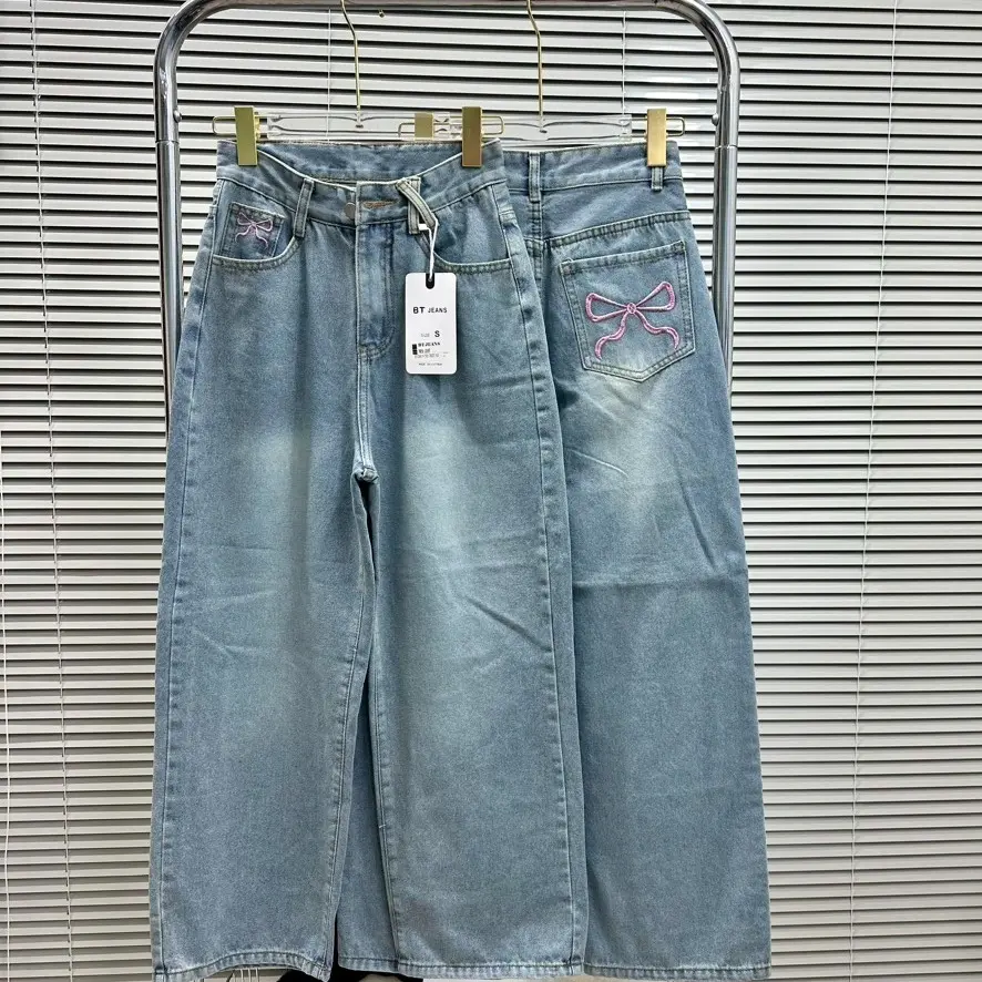 ( QUẦN SUÔNG NẤM LÙN ) QUẦN JEAN SUÔNG NỮ LƯNG CAO , CÓ THÊU NƠ XINH XẮN CHẤT JEAN MỀM MS 205