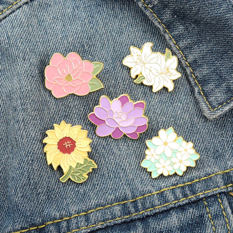 Product Introduction of New Foreign Trade Floral Brooch Elegant Lily Flower Sunflower Oil Painted Brooch Anti-Exposure Buckle Wholesale 11