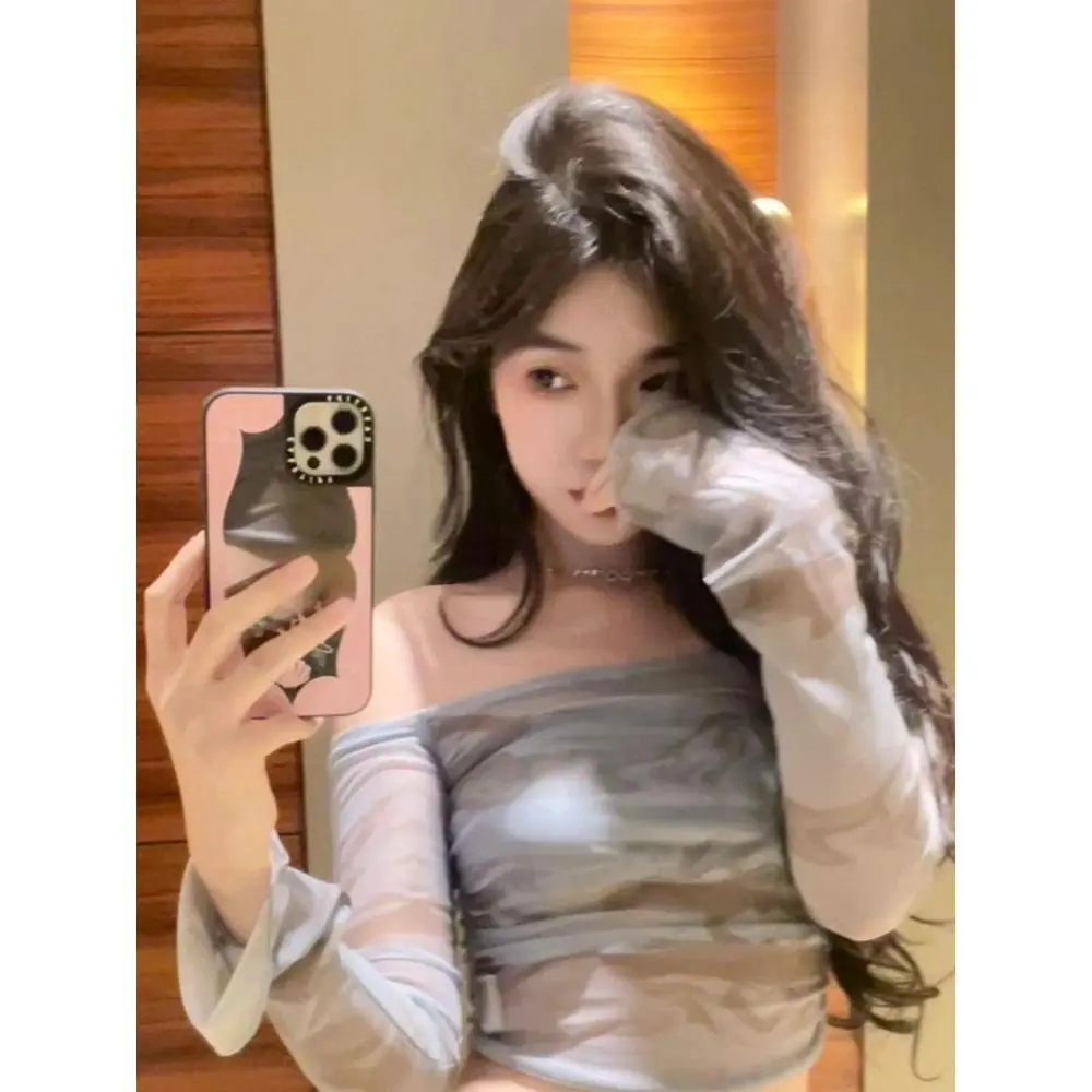 summer casual slim fit versatile top，Korean style fashionable backless net yarn top,Sense of design dizzy dye smear chest long sleeved T-shirt