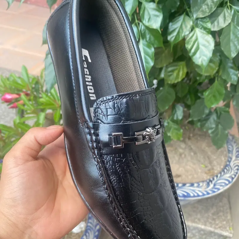 Giày mọi nam. Cao 3p được dập vân cá sấu Đế Bằng Shoes Loafer 3