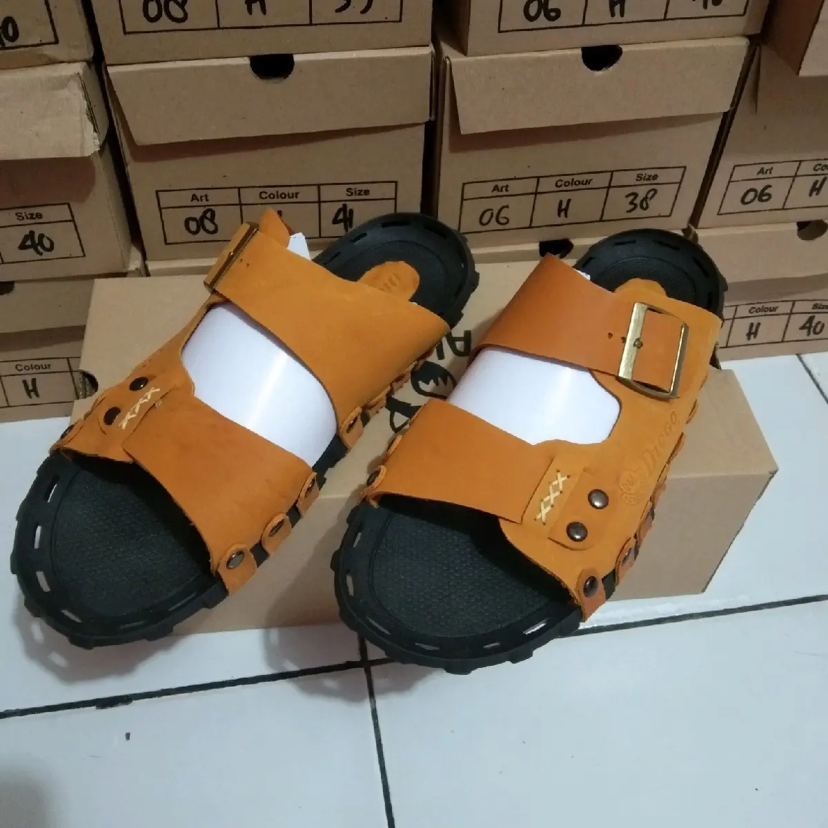 sandal pria ban dua kulit asli Square Toe Coklat Hitam