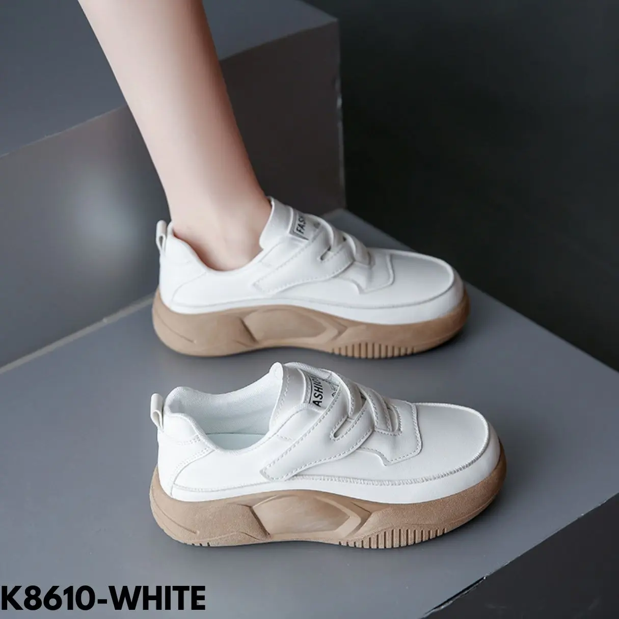 Sepatu Sneakers Wanita Kombinasi Warna Super Keren Easy Match Bahan Pu  K8610 Casual Shoes