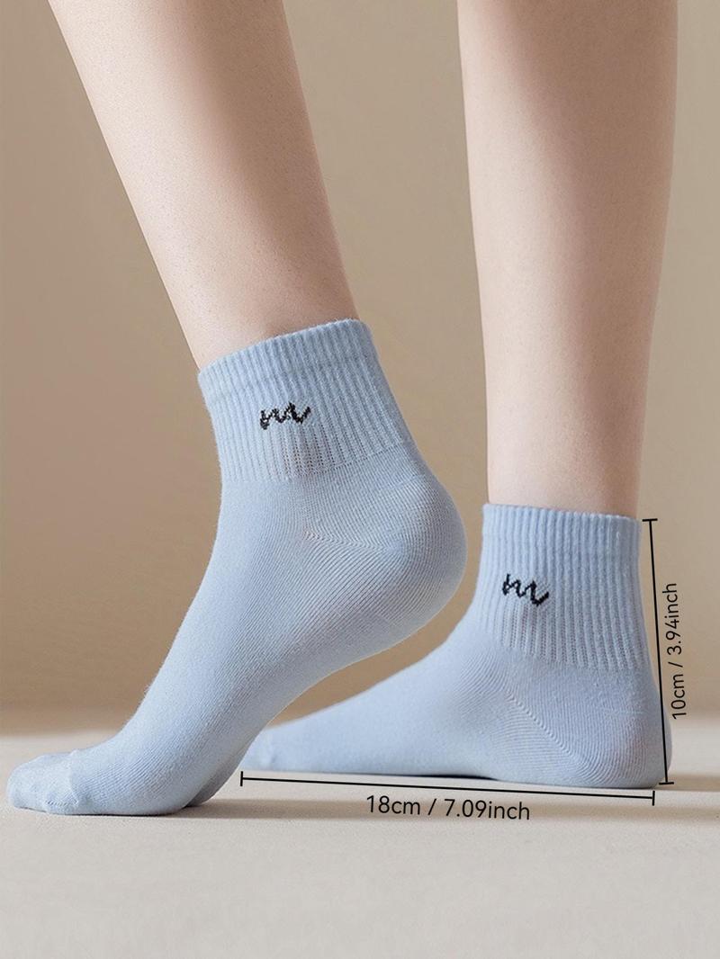 Product Introduction of Women's Low Cut Socks, Casual Moisture Wicking Socks, Soft Comfy Breathable Socks for All Seasons Daily Wear 4