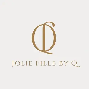 Jolie Fille by Q