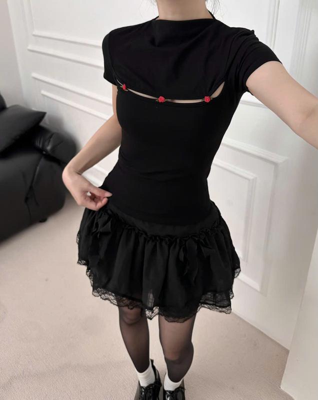 Áo thun nữ form ôm kiểu khoét ngực đính hoa coquette tết 2025 chất cotton WOMEN TOP Shirt