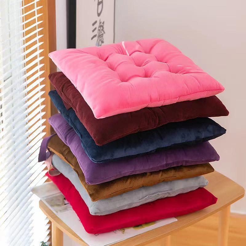 Product Introduction of Thickened butt cushion, special chair cushion for bedroom, detachable and washable simple design, suitable for office chairs, comfortable hip cushion, enhance sitting experience 12