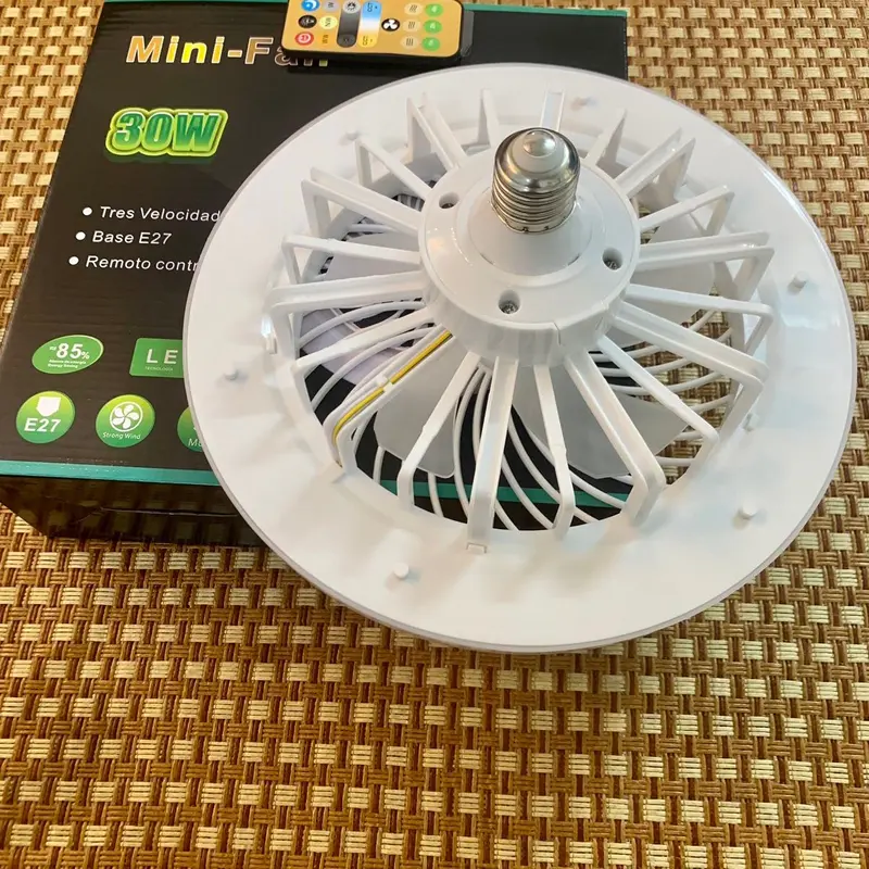 Bóng đèn kèm quạt 30W đui E27 QuạT Fan 3