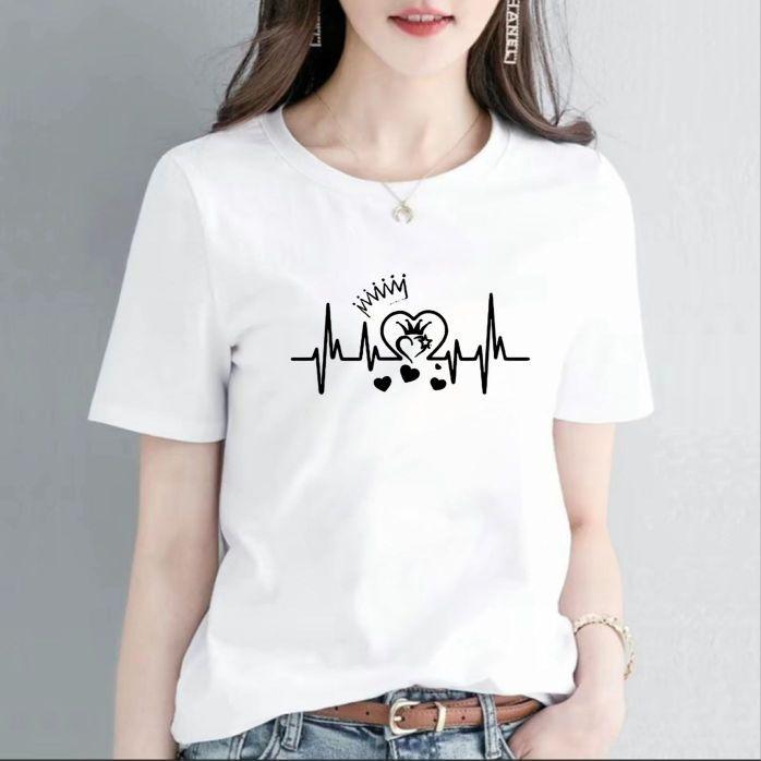 Kaos Oblong Wanita||Sablon DTF Berkualitas||Atasan Distro Baju Lengan Pendek||Motif Detak Mahkota Simple||Ukuran M,L,XL,XXL,||Kaos Fashion Santai. Kaos Oblong Wanita||Sablon DTF Berkualitas||Atasan Distro Baju Lengan Pendek||Motif Detak Mahkota Simple||Ukuran M,L,XL,XXL,||Kaos Fashion Santai.