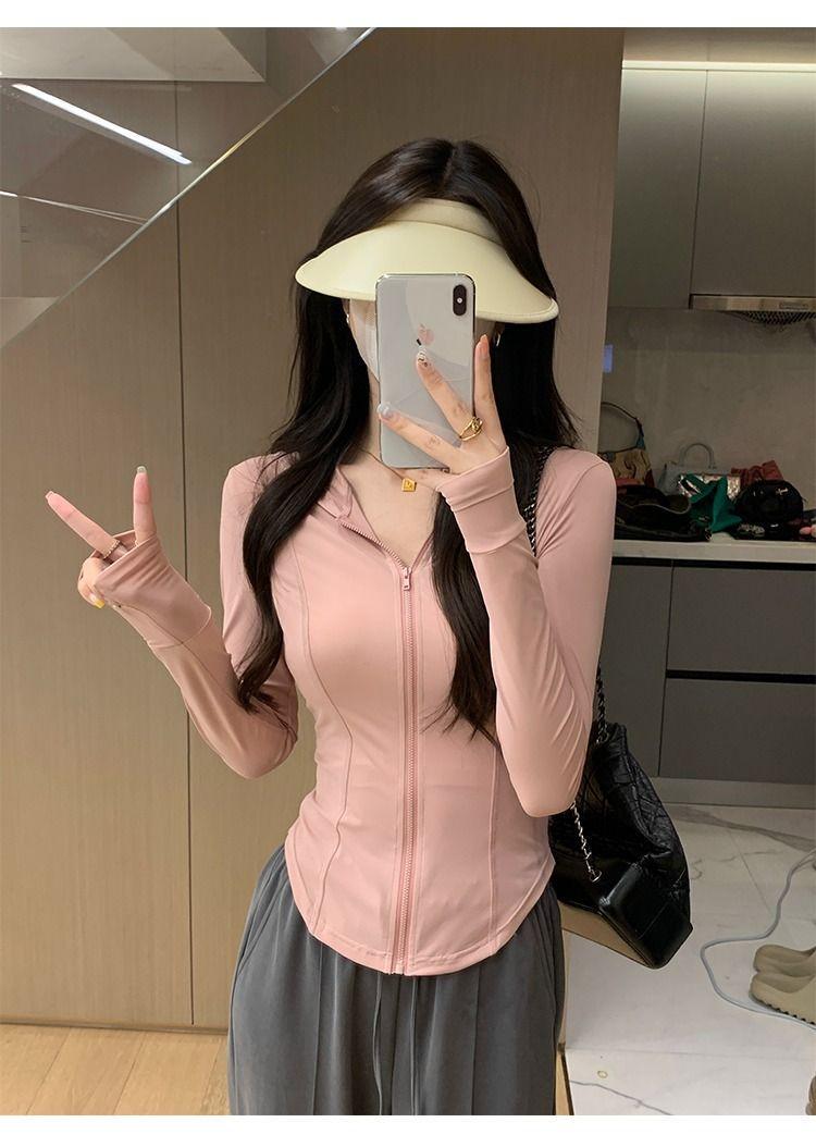 Product Introduction of 2025 New Ice Silk Sunscreen Clothes for Women, slim fit, waist cinching, small stature, slimming, UV resistant, breathable, thin jacket, fashionable and versatile 20