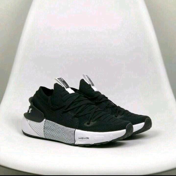 under amour hover phantom 3 black white 0