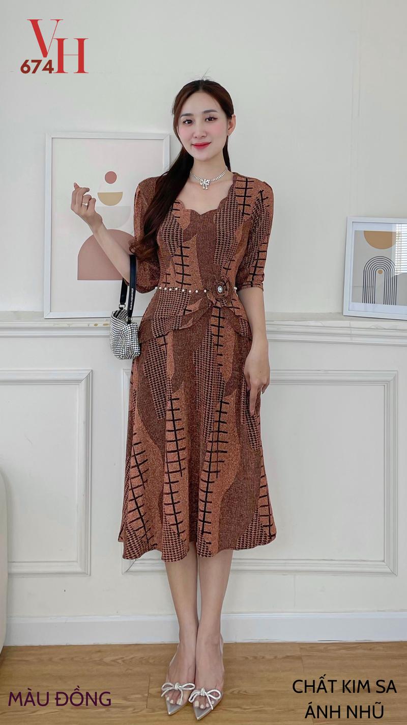 Product Introduction of M674 Đầm nhũ cổ lượn , đính cườm eo gắn hoa Nữ Women Dress Váy Đỏ 3