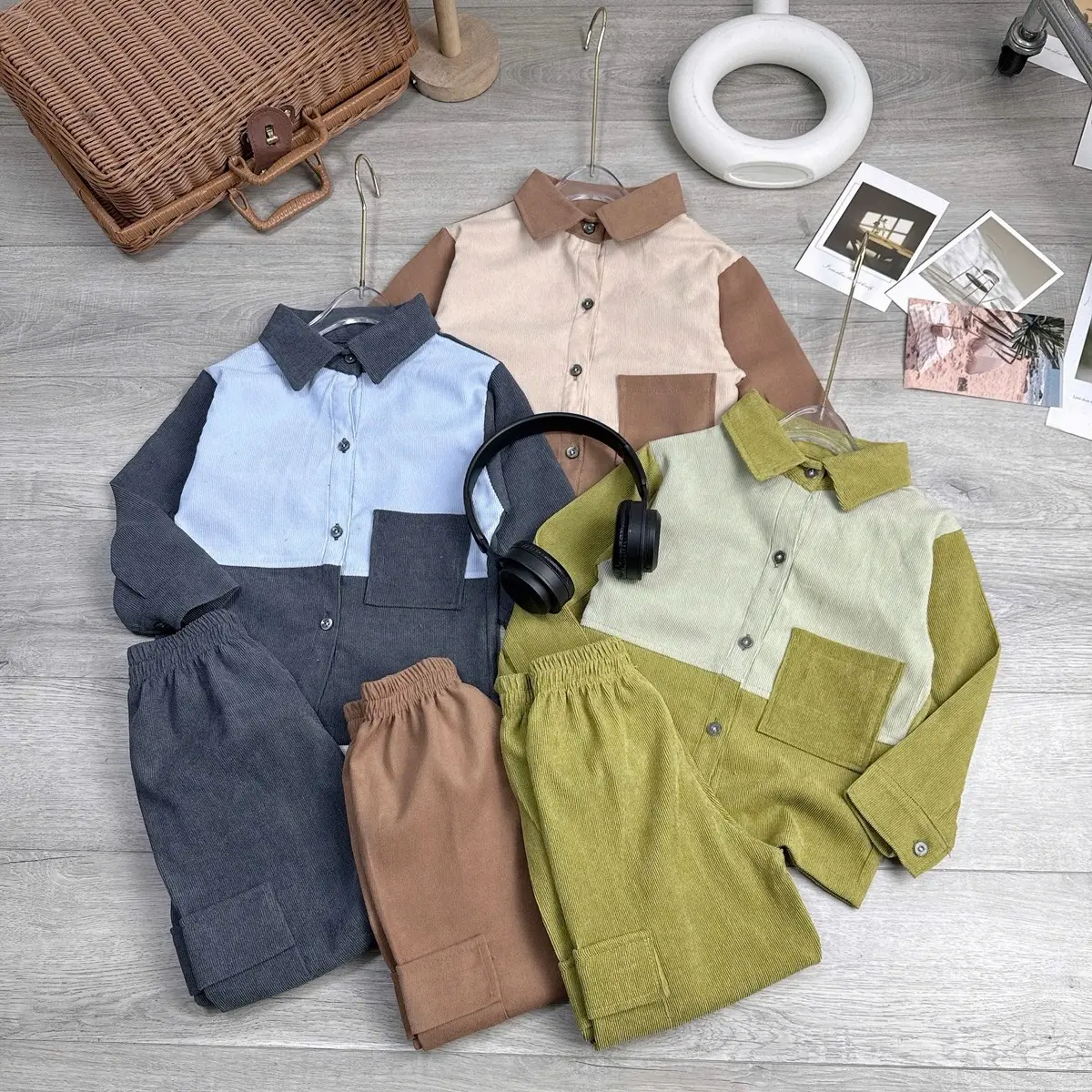Bộ sơ mi bé trai phối túi (M6) chất thô nhung mịn sịn phù hợp thời tiết thu đông,size nhí nhỡ đại,Qc cao cấp bo tay