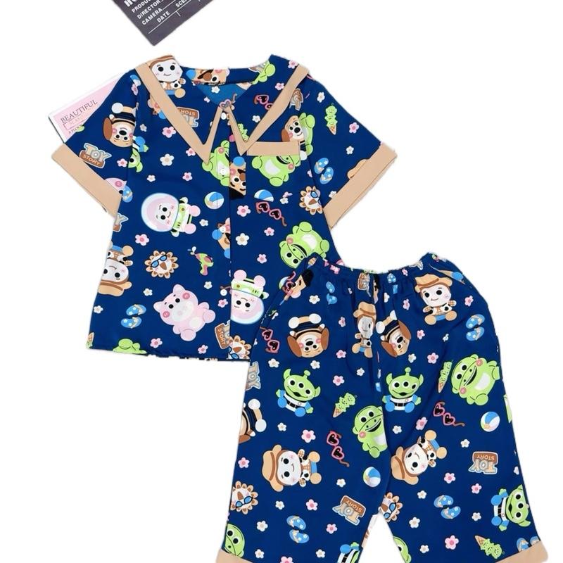 MÃ37: 22-48kg. Bộ pijama quần lửng CỔ 2 LÁ NHỌN   tiểu thư hoạ tiết labubu hottren . Chất liệu mango mềm mịn không nhăn. Đồ mặc nhà size đại cho bé gái thoáng mát thấm hút mồ hôi bé  tiên đồ  bộ  pijama  cho  bé  gái  30  đến 2