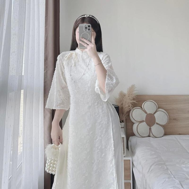 Áo dài cách tân hoa nổi Y20 (kèm quần lụa dài 105cm) áo dài lông vũ, áo dài Tết, áo dài cổ tàu phối quần lụa cổ đính nơ - Akara Closet  Nữ Women Dress - Tết Đỏ Kem | BigBuy360 - bigbuy360.vn