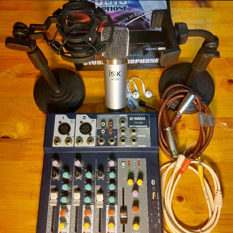Bộ micro hát livestream mic AT350 và bàn trộn mixer F4 kèm tai nghe,kẹp mic,kẹp điện thoại