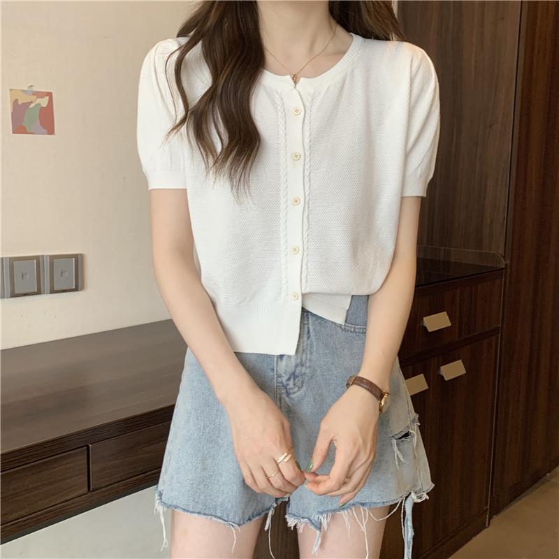 Product Introduction of Áo Thun ngắn Tay Phong Cách Mới Mùa Hè, Cổ Chữ O, Dễ Phối Đồ Dành Cho Nữ, Ngắn Ngắn Tay, Một Hàng Cúc, Áo Cardigan Dệt Kim, Đơn Giản 26